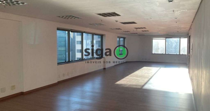 Conjunto Comercial com 116m², no Itaim Bibi, para Locação, com 2 vagas e 4 banheiros. SEM MOBILIA