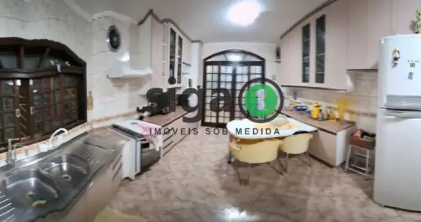 Casa com 3 quartos à venda na Rua João Bressane, 270, Vila Campo Grande, São Paulo