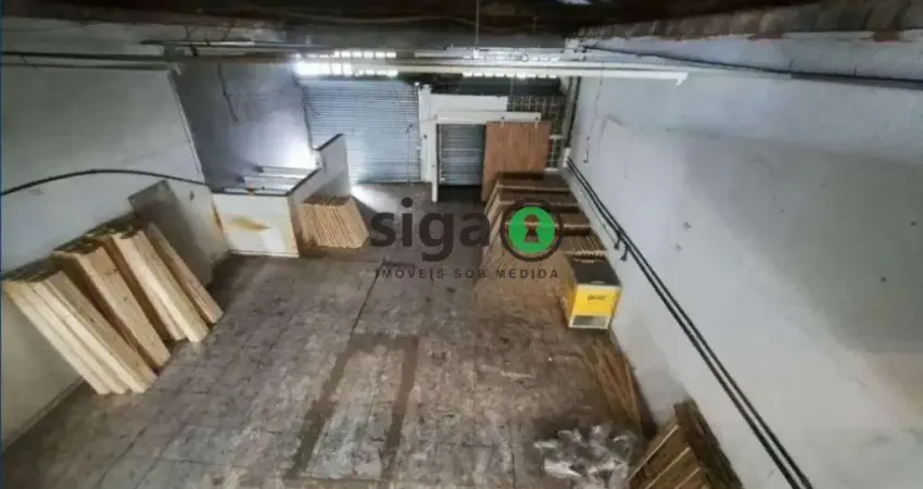 Galpão Amplo e Bem Localizado para Locação no Jabaquara - 400m² | 4 Banheiros | Próximo ao Metrô