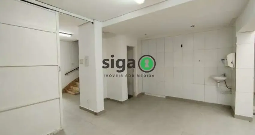 Casa comercial no itaim bibi para locação com 105m², com 5 salas, 1 banheiros e 2 vagas, sem mobilia