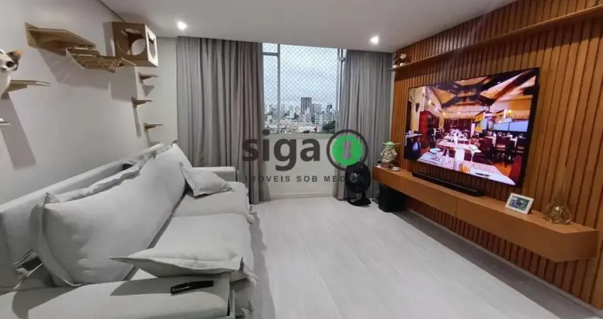 Apartamento reformado em excelente localização - MOBILIADO