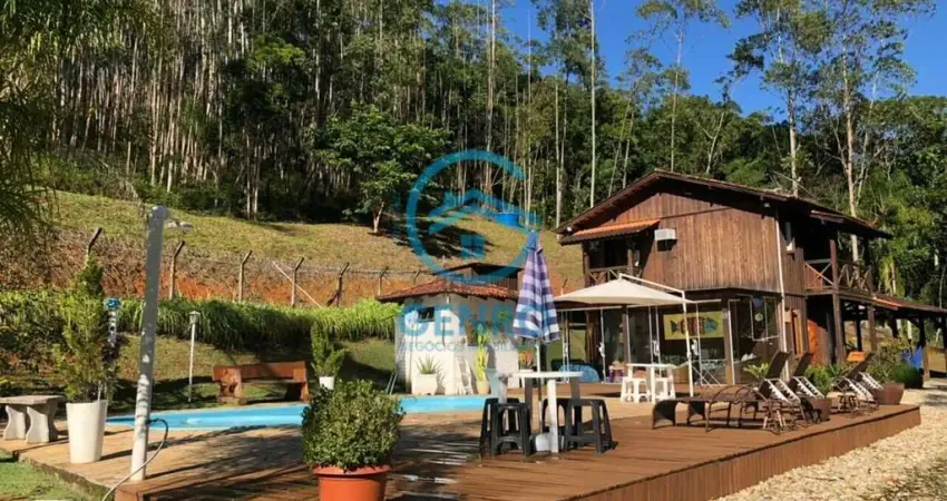 Sítio em meio a natureza com piscina e terreno de 20.330m² à venda em são joão batista/sc
