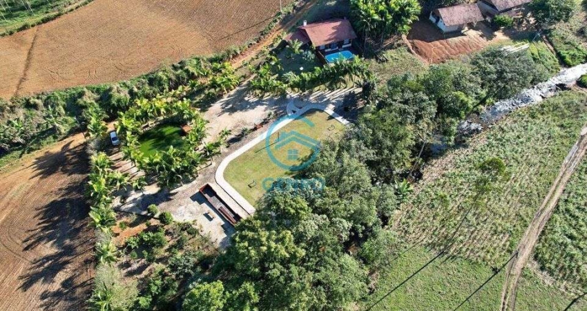 Chácara com Linda Cachoeira, Piscina e Terreno de 6.500m² à venda em Tijucas/SC