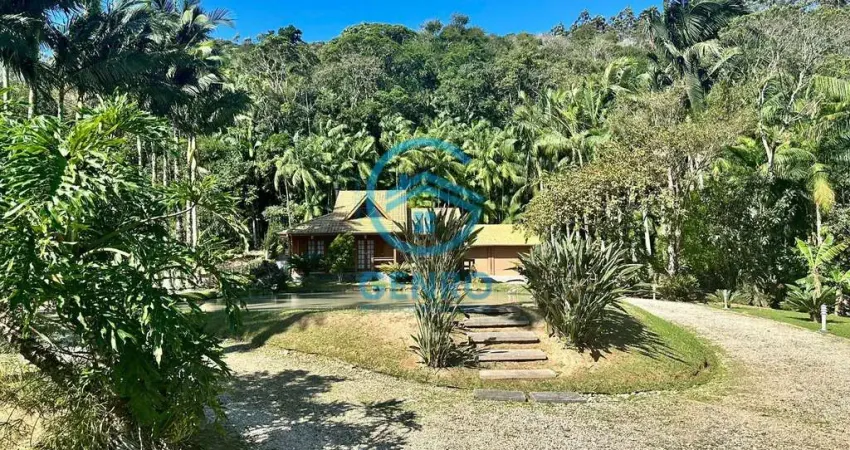 Sítio de alto padrão e terreno com escritura pública de 10.000m² ( 01 hectare ) à venda em tijucas/sc