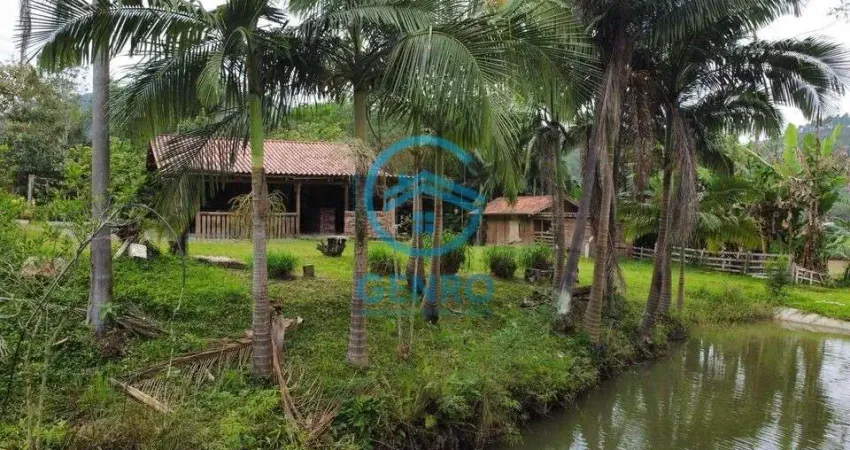 Chácara em Meio a Natureza com Lagoa e Terreno de 5.300m² à venda em Canelinha/SC