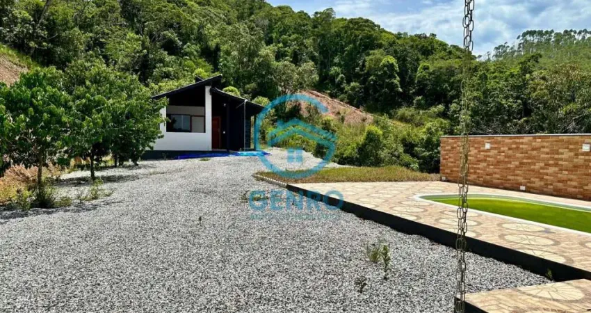 Chácara em Meio a Natureza com Piscina e Terreno de 2.500m² à venda em Canelinha/SC
