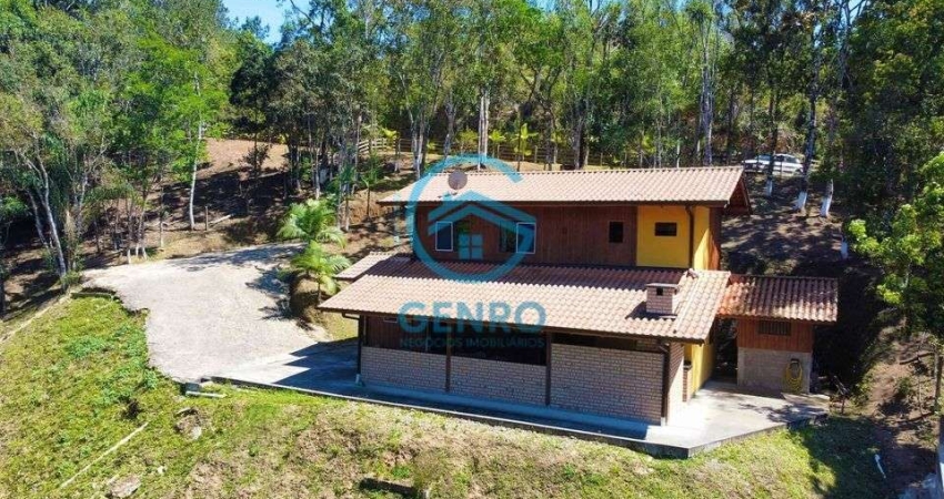 Chácara em Meio a Natureza com Cachoeira e Terreno de 2.460m² à venda em São João Batista/SC