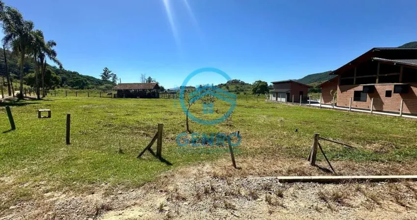 Lote para Chácara com Escritura Pública em Condomínio Rural com uma Excelente Infraestrutura à venda em Tijucas/SC