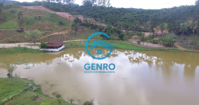 Lote para Chácara com Escritura Pública em Condomínio Rural com Excelente Infraestrutura à venda em Canelinha/SC
