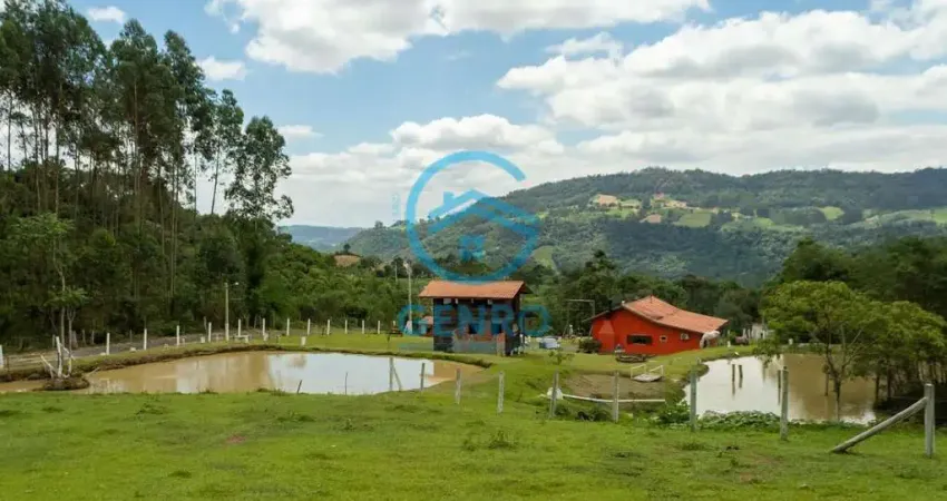 Sítio na Serra Catarinense com Cachoeiras e Terreno de 150.000m² ( 15 Hectares ) à venda em Alfredo Wagner/SC