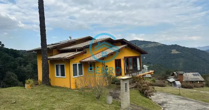 Casa de Campo em Condomínio com Linda Vista para as Montanhas na Serra Catarinense à venda em Urubici/SC