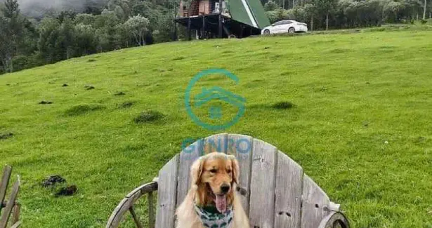 Chalé e uma cabana com vista para as montanhas e terreno de 45.000m² (4.5 hectares à venda em urubici/sc