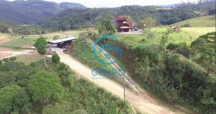 Sítio em meio a natureza com terreno escriturado de 60.000m² à venda em canelinha/sc