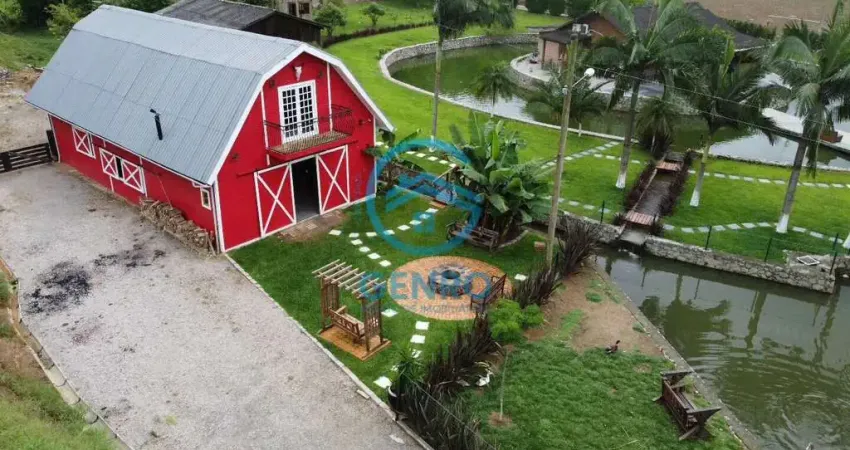 Fazenda compacta e 100% funcional com lagoas e terreno de 30.000m² ( 03 hectares ) à venda em águas mornas/sc