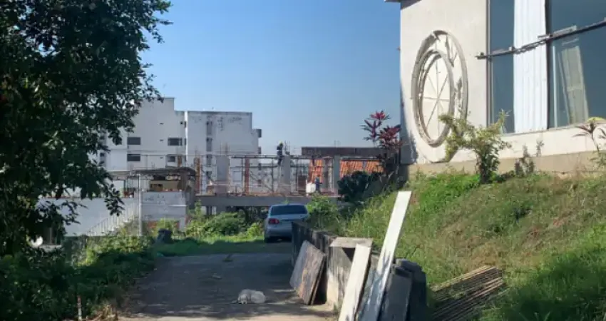 Terreno à venda na Rua Comendador Francisco Baroni, 777, Centro, Nova Iguaçu