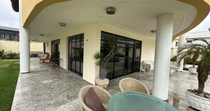 Mansão Exclusiva no Bairro Luciano Cavalcante – Natureza e Conforto em um Só Lugar!