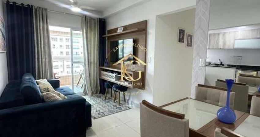 Apartamento  com 2 quartos, Semimobiliado no Canto do Forte.