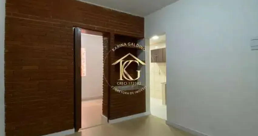 Apartamento semimobiliado 1 dormitório localizado no bairro Canto do Forte