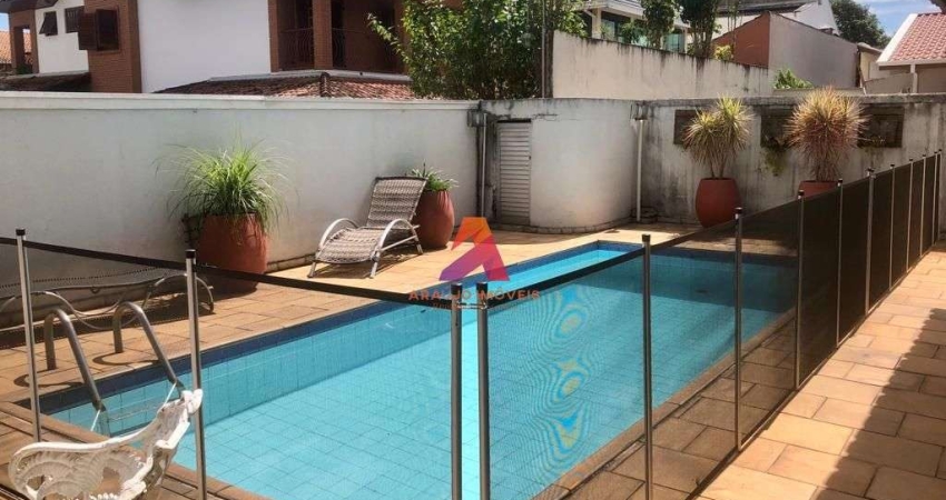 Casa à Venda no Jardim das Colinas - SJC | Parte Baixa, próximo a Praça Central.