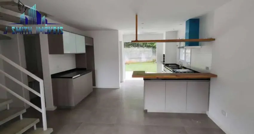 Casa nova 3 dorm 1 suite, com planejados novos, 2 vagas, condomínio fechado