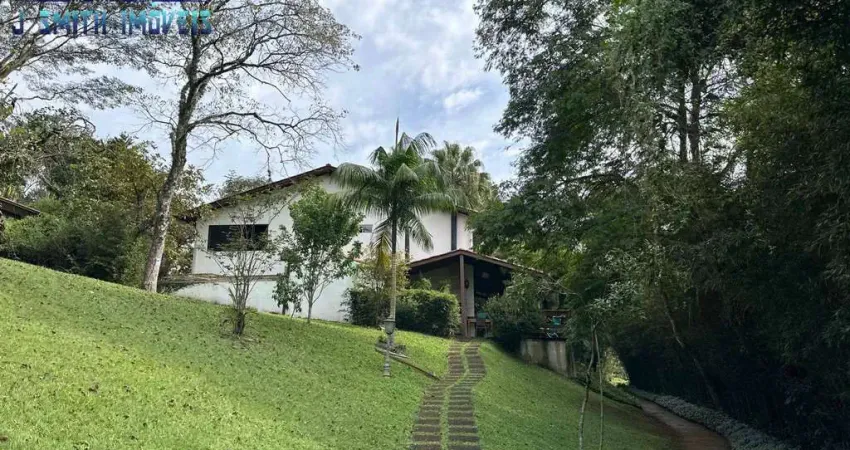 Casa 4 dorms (2 suítes), condomínio conceito americano. granja viana