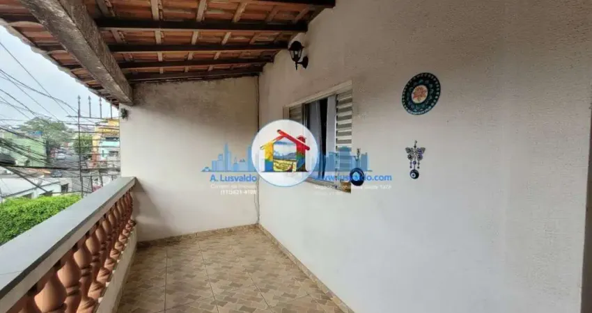 Sobrado com 2 dormitórios e 2 vagas no Jardim Itapura