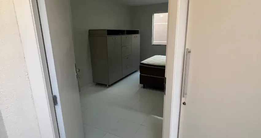 Kitnet / Stúdio para alugar na Rua Ferdinando Darif, 620, Campina do Siqueira, Curitiba