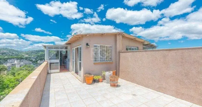 COBERTURA 2 DORMITÓRIOS, TERESÓPOLIS, 147 M²