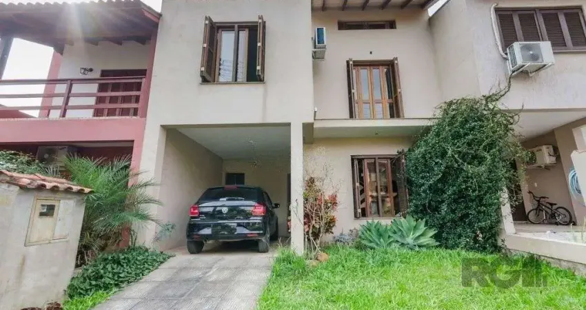 Casa em Condomínio, 166m² - 3 dormitórios, 2 vagas no bairro Guarujá