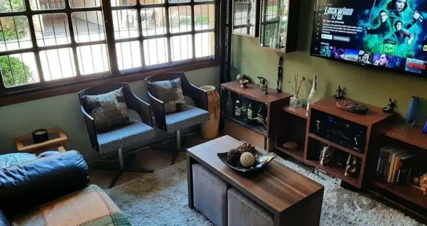 Casa em condomínio fechado com 3 quartos à venda na Rua General Gomes Carneiro, 157, Medianeira, Porto Alegre