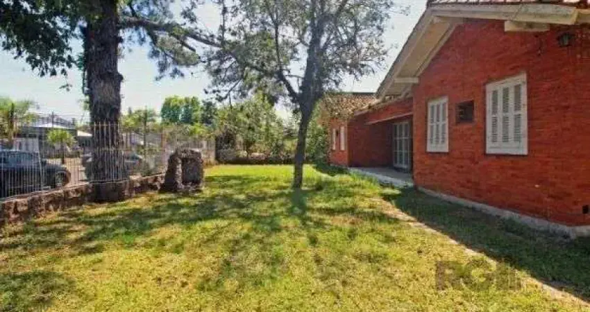 Casa em porto alegre, no bairro ipanema, com 6 dormitório(s), à venda.
