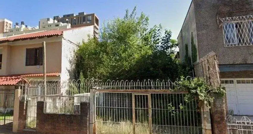 Terreno à venda na Rua Barão do Triunfo, 59, Menino Deus, Porto Alegre