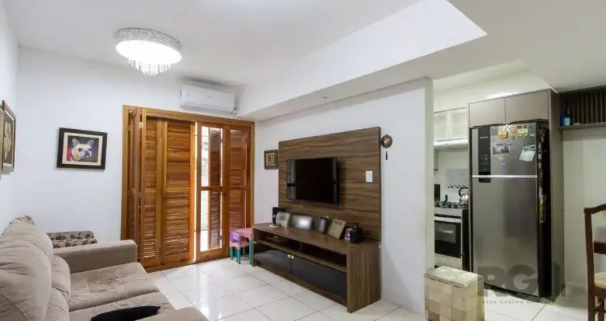 Casa em condomínio fechado com 3 quartos à venda na Rua São Sebastião do Cai, 119, Camaquã, Porto Alegre