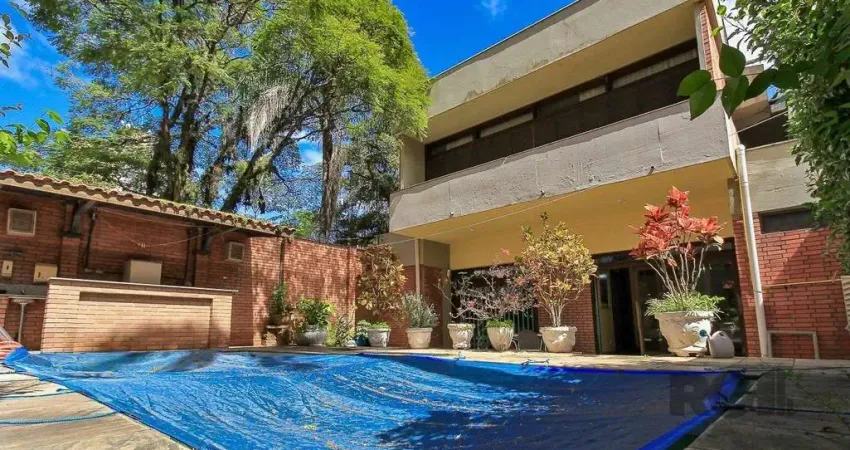 Casa com 4 quartos à venda na Rua Dário Pederneiras, 444, Petrópolis, Porto Alegre