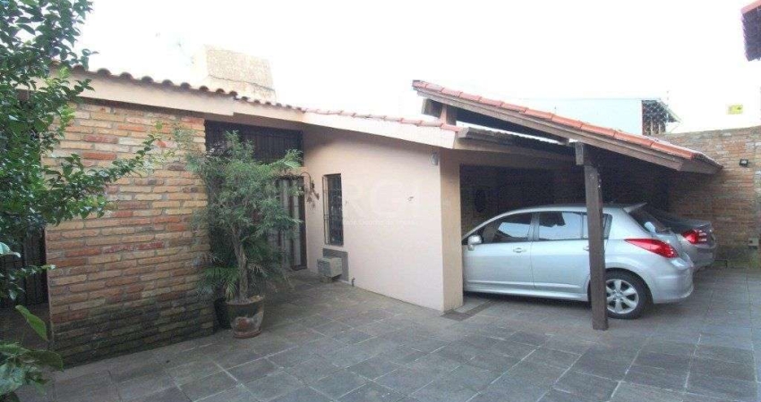 Casa para Venda - 100m², 3 dormitórios, 3 vagas - Nonoai