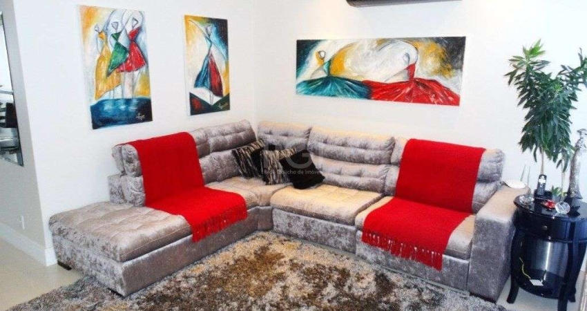 Casa para Venda - 244m², 3 dormitórios, sendo 1 suites, 2 vagas - Santa Tereza