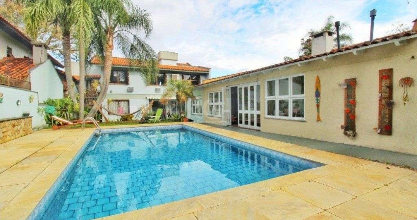 Casa para Venda - 200m², 4 dormitórios, sendo 1 suites, 2 vagas - Ipanema