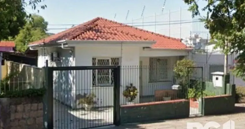 Casa com 3 quartos à venda na Avenida Icaraí, 390, Cristal, Porto Alegre