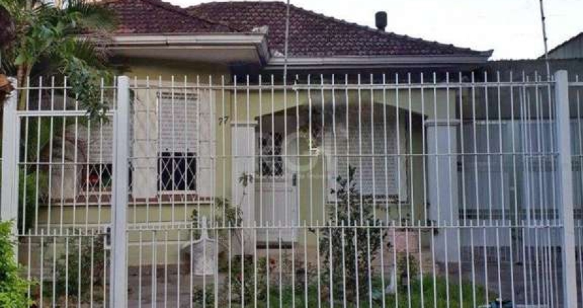 Casa para Venda - 142m², 3 dormitórios, sendo 1 suites, Partenon