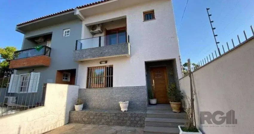Casa com 3 quartos à venda na Rua Doutora Noemi Valle Rocha, 527, Serraria, Porto Alegre