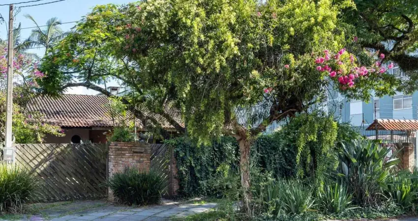 Terreno à venda na Rua Chico Pedro, 174, Camaquã, Porto Alegre