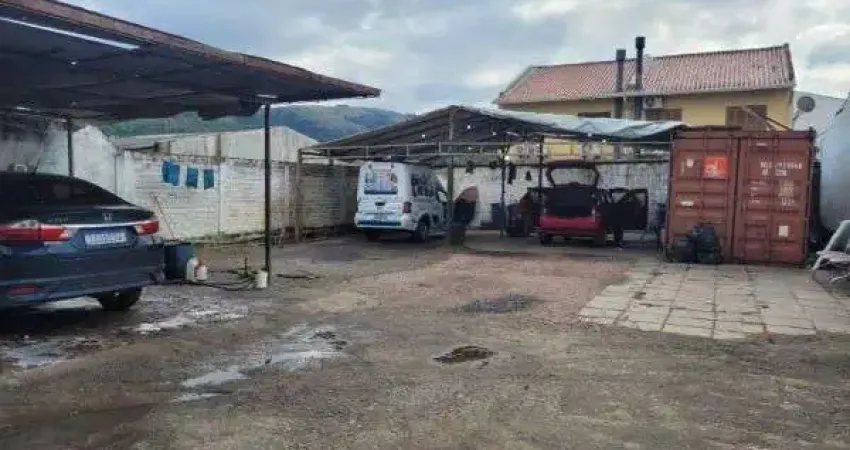 Terreno à venda na Avenida Edgar Pires de Castro, 1320, Hípica, Porto Alegre