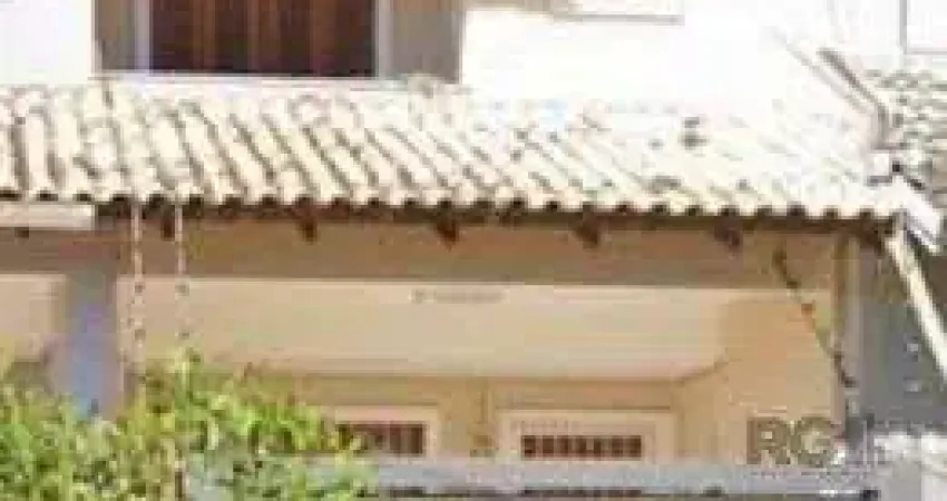 Casa com 2 quartos à venda na Rua Giobatta Giuseppe Petracco, 219, Vila Nova, Porto Alegre