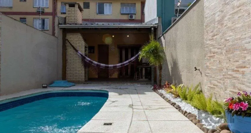 Casa com 4 quartos à venda na Rua Barão do Amazonas, 2057, Partenon, Porto Alegre