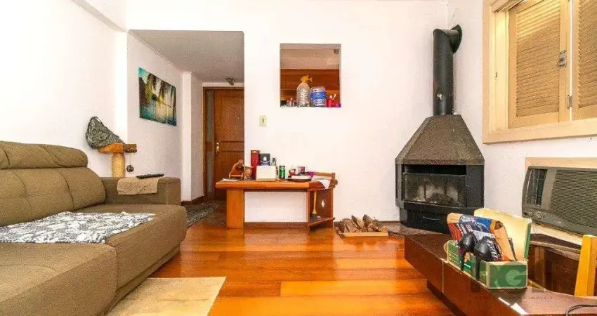 Apartamento na cidade baixa de 3 dormitórios desocupado e 2 vagas