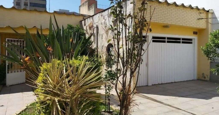 Casa com 4 dormitórios no bairro Passo da Areia