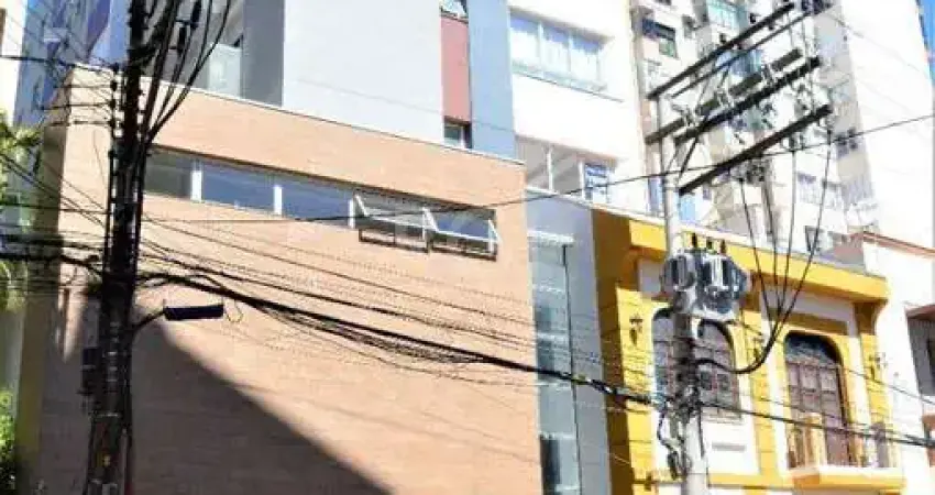 Excelente apartamento 2 dormitórios com garden e duas vagas no bom fim