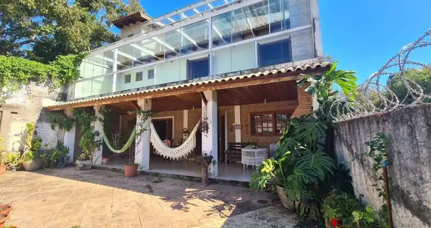 Casa com 4 quartos à venda na Rua Santa Cruz, 86, Santa Tereza, Porto Alegre