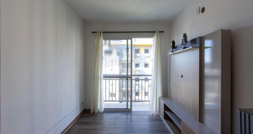 Apartamento de 3 dormitórios, 1 suíte e 1 vaga coberta.