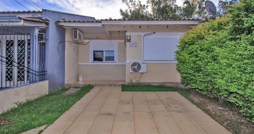 Casa com 2 quartos à venda na Rua Pedro Faria, 644, Hípica, Porto Alegre